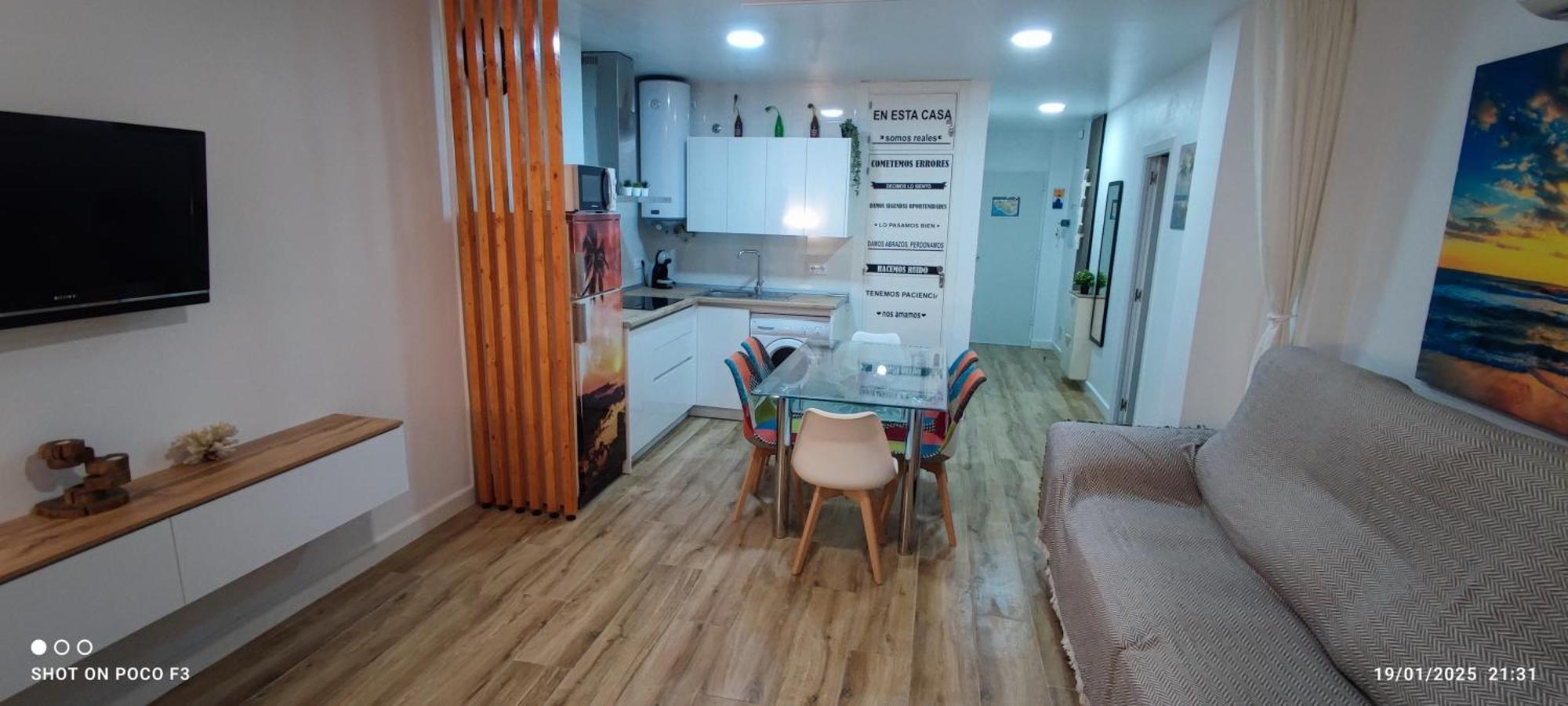 Calle Carril De La Fuente Apartamento كونيل ذي لا فرونتيرا المظهر الخارجي الصورة